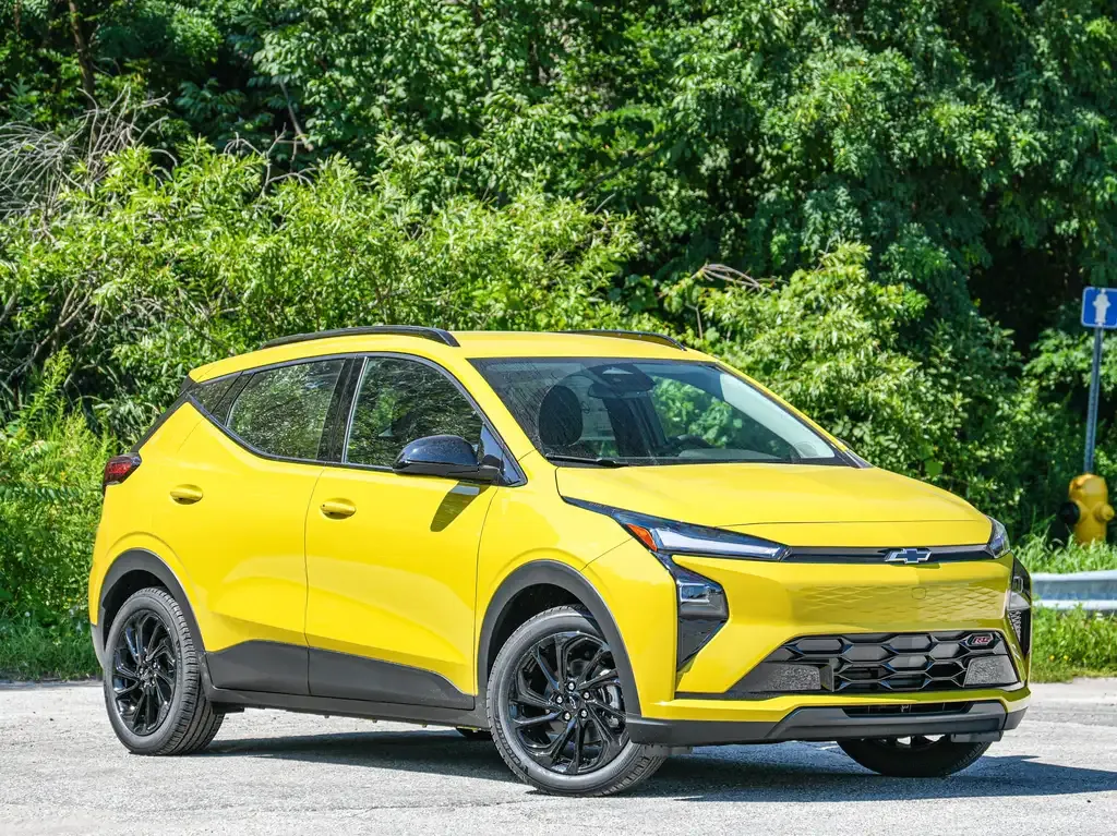 Chevrolet Bolt 2027 photo 2