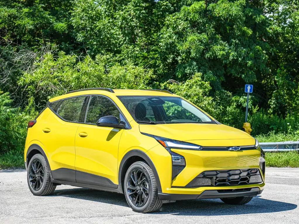 Chevrolet Bolt 2027 photo 3