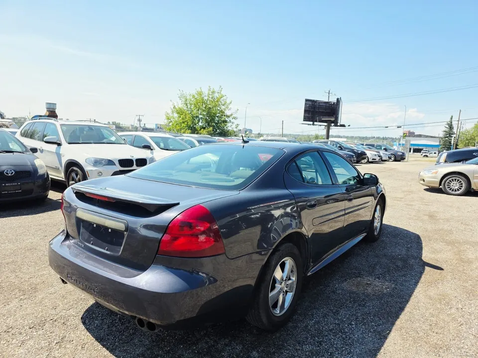 Pontiac Grand Prix 2008 photo 4
