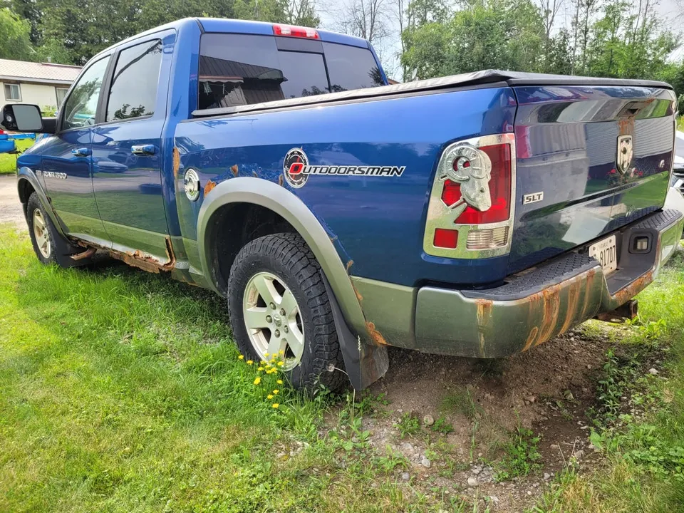 Ram 1500 2011 photo 4