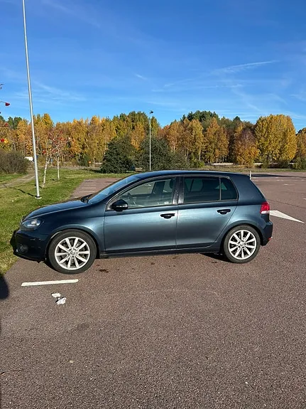 Volkswagen Golf Vi 2011 photo 2