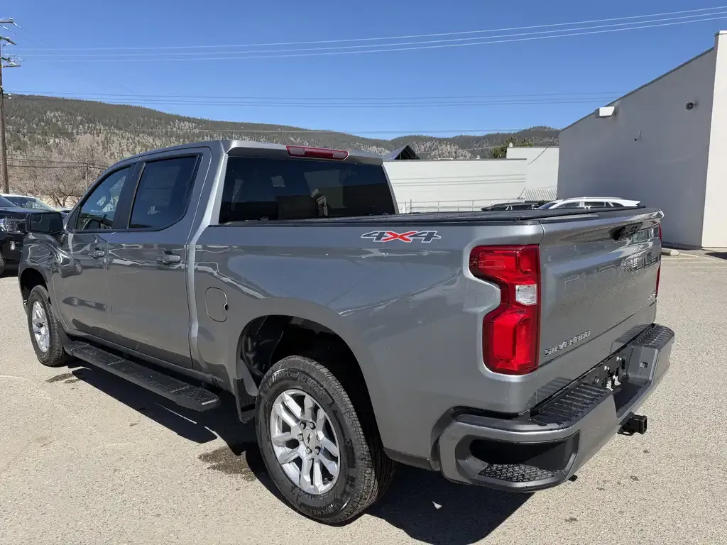 Chevrolet Silverado 1500 2026 photo 3