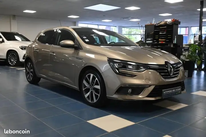 Renault Megane 2016 photo 3