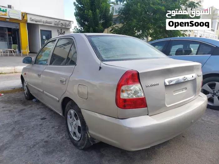 Hyundai Verna 2010 photo 2