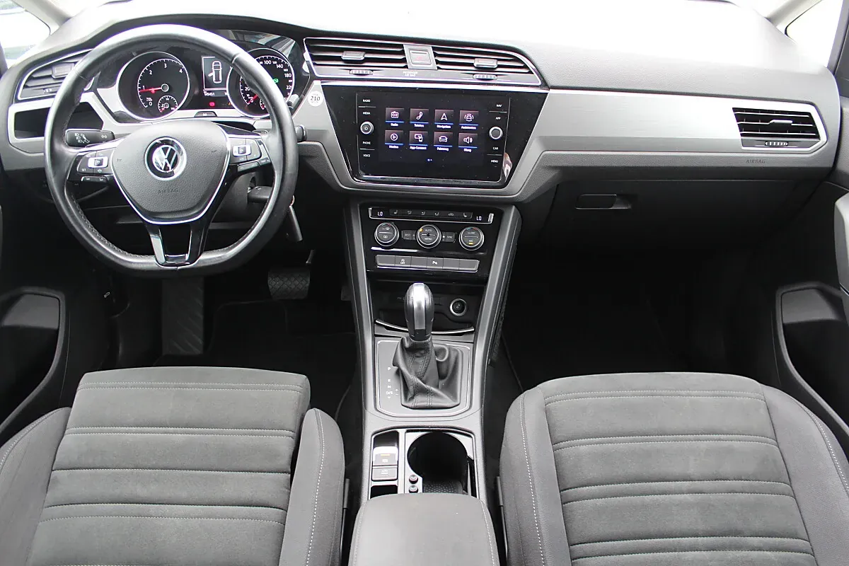 Volkswagen Touran 2020 photo 3