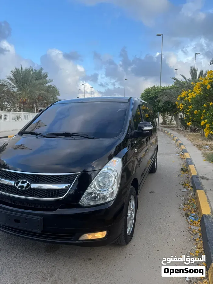 Hyundai H1 Gl Plus 2011 photo 4