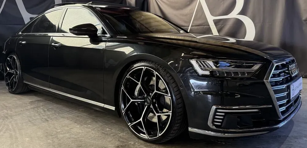 Audi A8 2021 photo 3