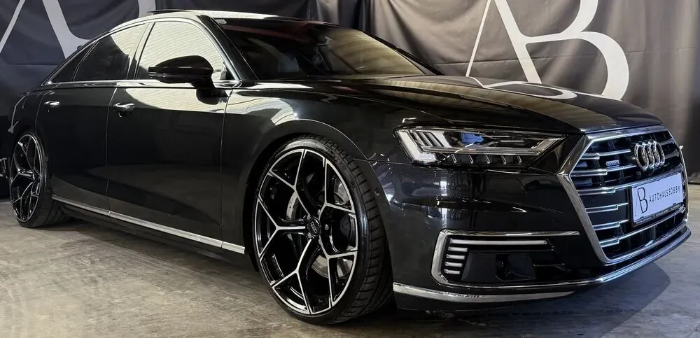 Audi A8 2021 photo 2