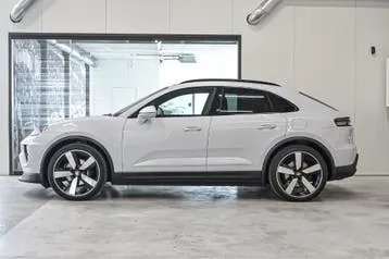 Porsche Macan 2025 photo 3