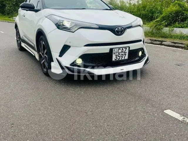 Toyota C-Hr 2017 photo 2