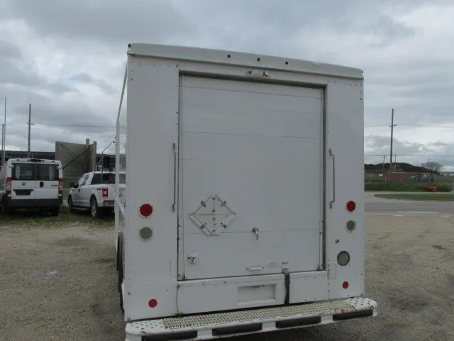 Ford E-350 2014 photo 3