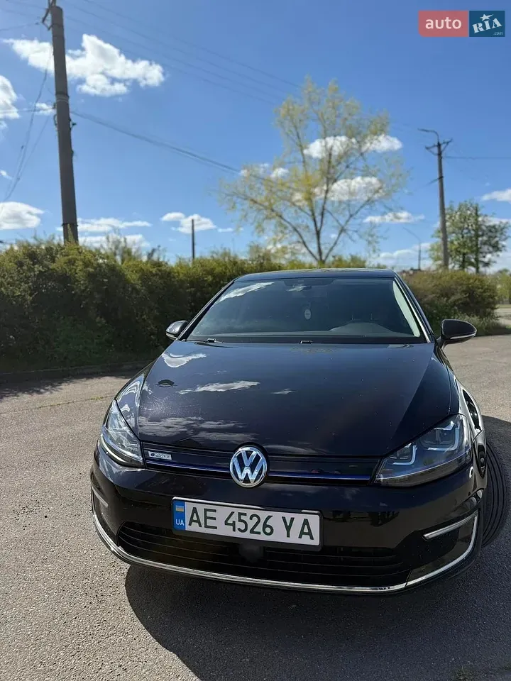 Volkswagen E-Golf 2015 photo 4