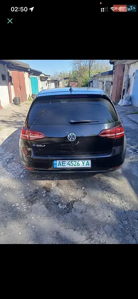 Volkswagen E-Golf 2015 photo 2