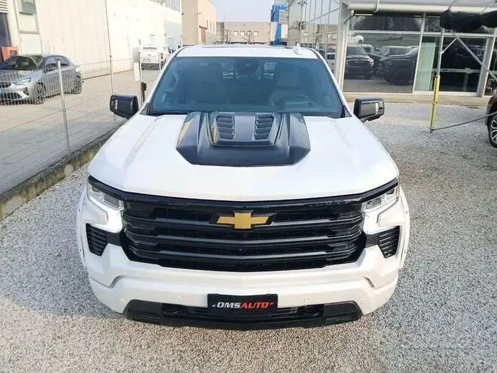 Chevrolet Silverado 2026 photo 4