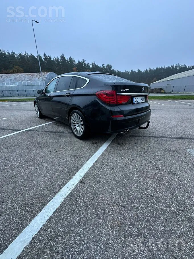 BMW 530D 2010 photo 3