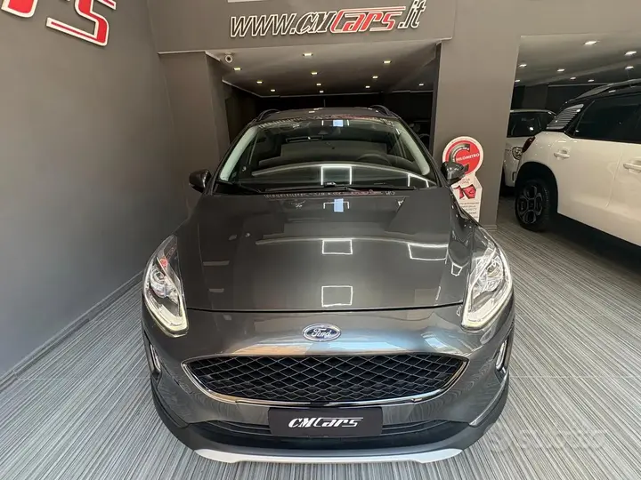 Ford Fiesta 2018 photo 2