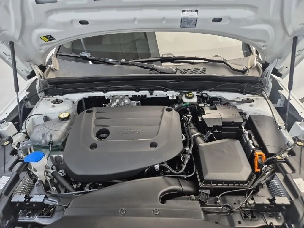 Volvo Xc40 2025 photo 5