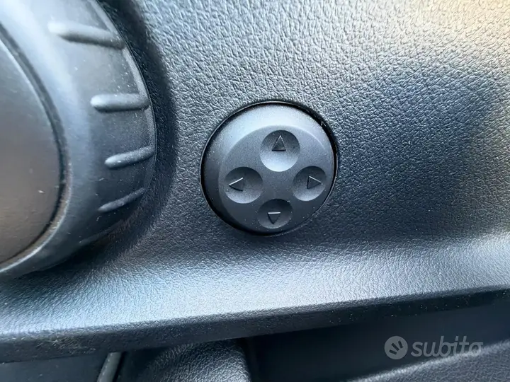 Mercedes-Benz B 180 2023 photo 5