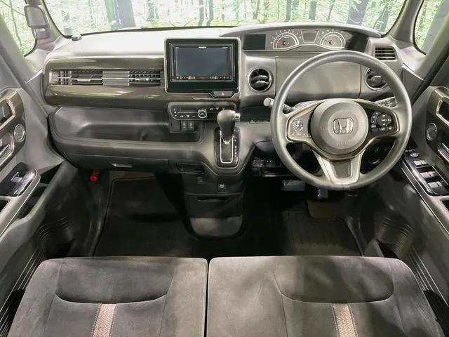 Honda N-Box 2019 photo 2