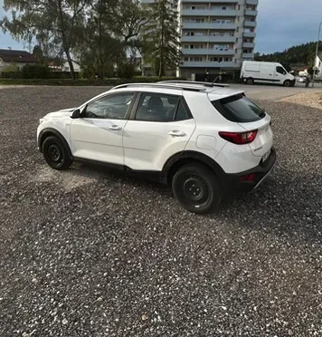 Kia Stonic 2022 photo 3