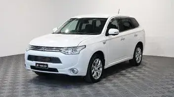 Mitsubishi Outlander 2014 photo 4