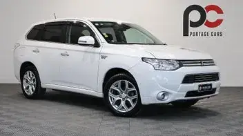 Mitsubishi Outlander 2014 photo 2