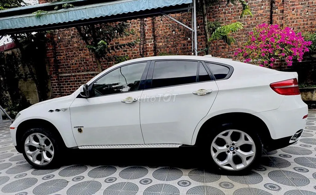 BMW X6 2010 photo 2
