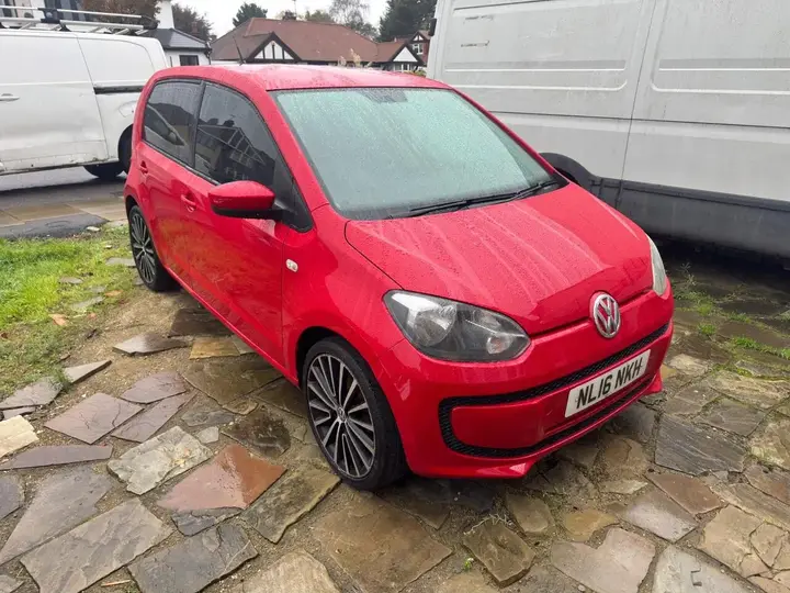 Volkswagen Up