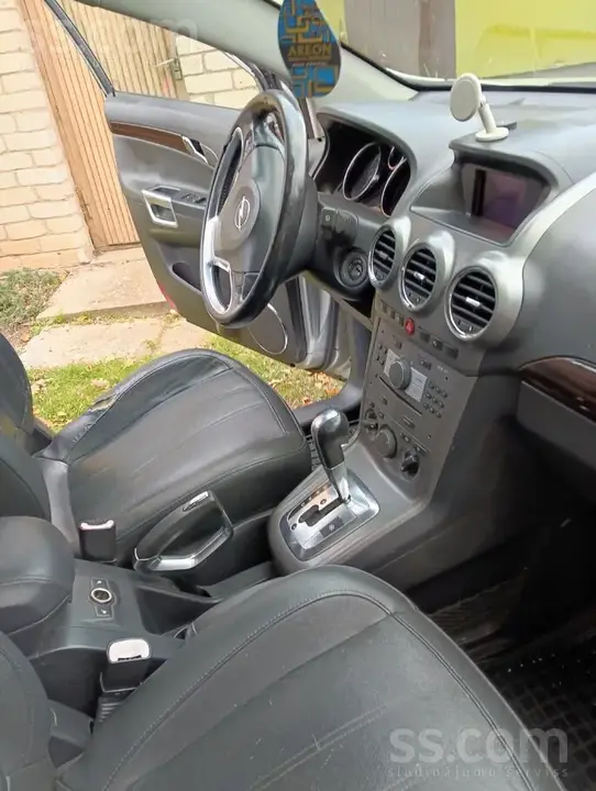 Opel Antara 2007 photo 2