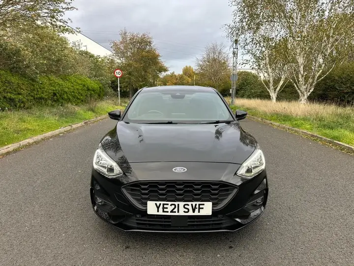 Ford Focus 2021 photo 3