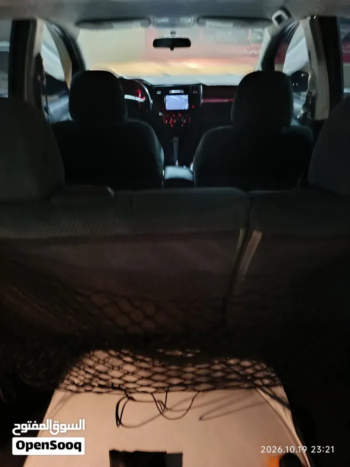 Nissan Versa 2012 photo 2