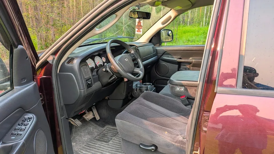 Dodge Ram 1500 2004 photo 3