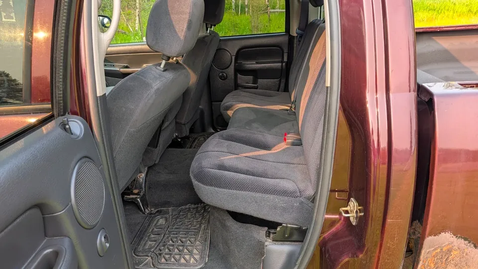 Dodge Ram 1500 2004 photo 5