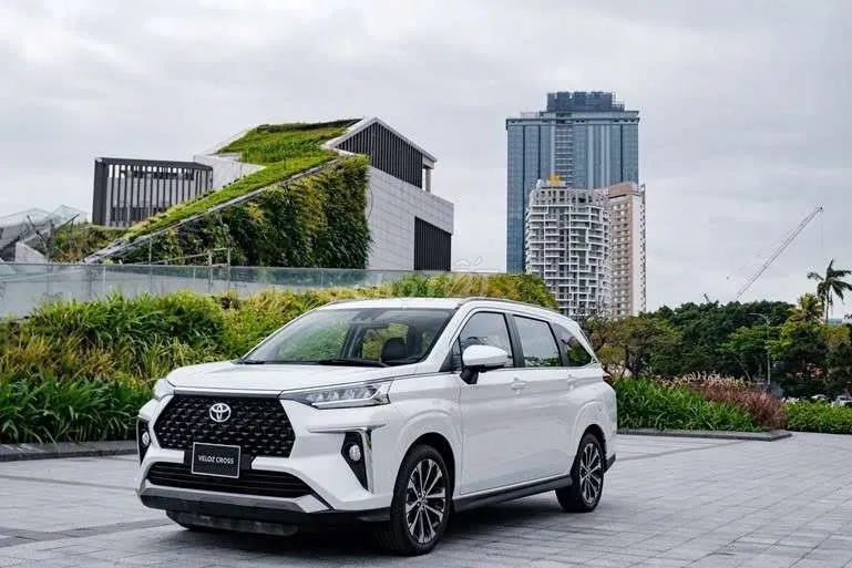 Toyota Veloz Cross