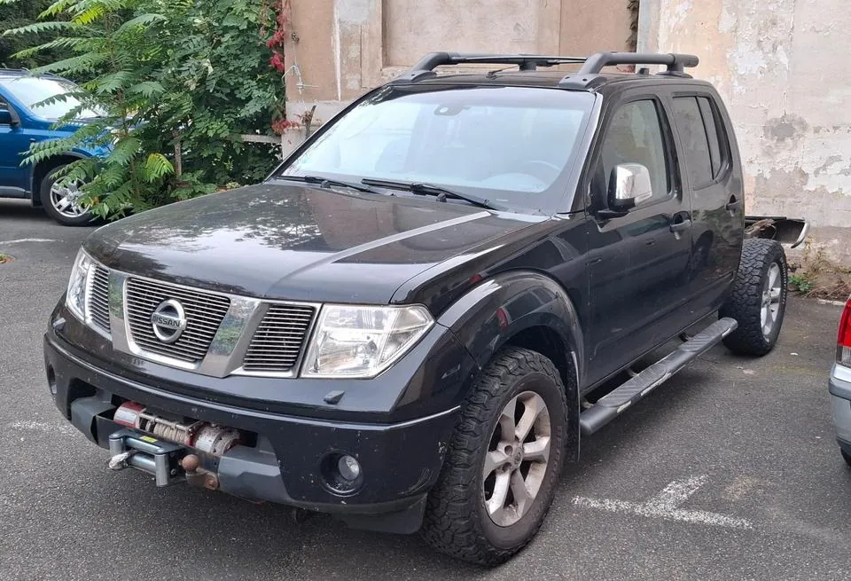 Nissan Navara D40