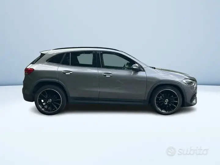 Mercedes-Benz Gla 2023 photo 3