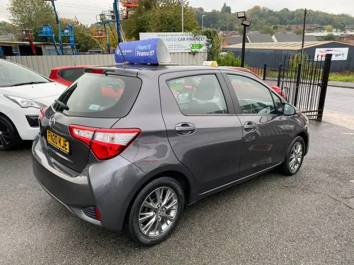 Toyota Yaris 2020 photo 5