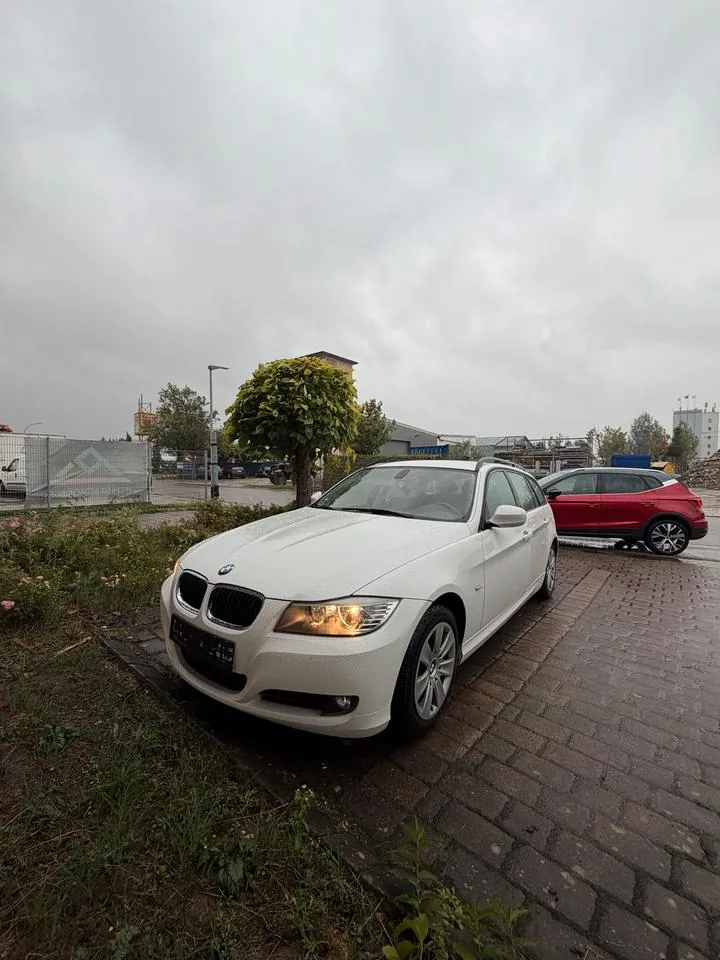 BMW 318I