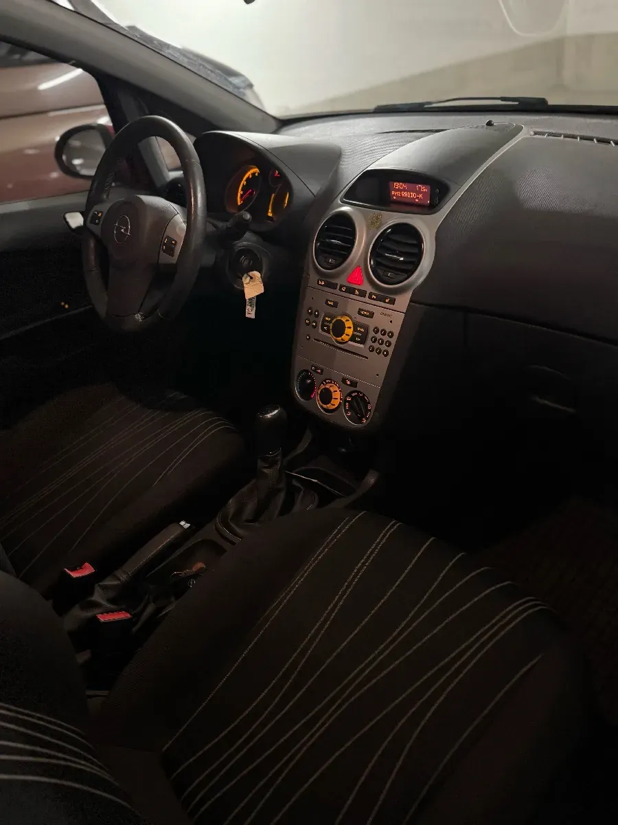 Opel Corsa 2009 photo 3