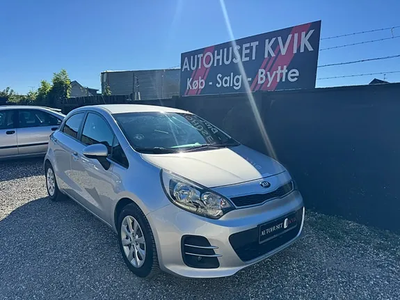 Kia Rio 2015 photo 4