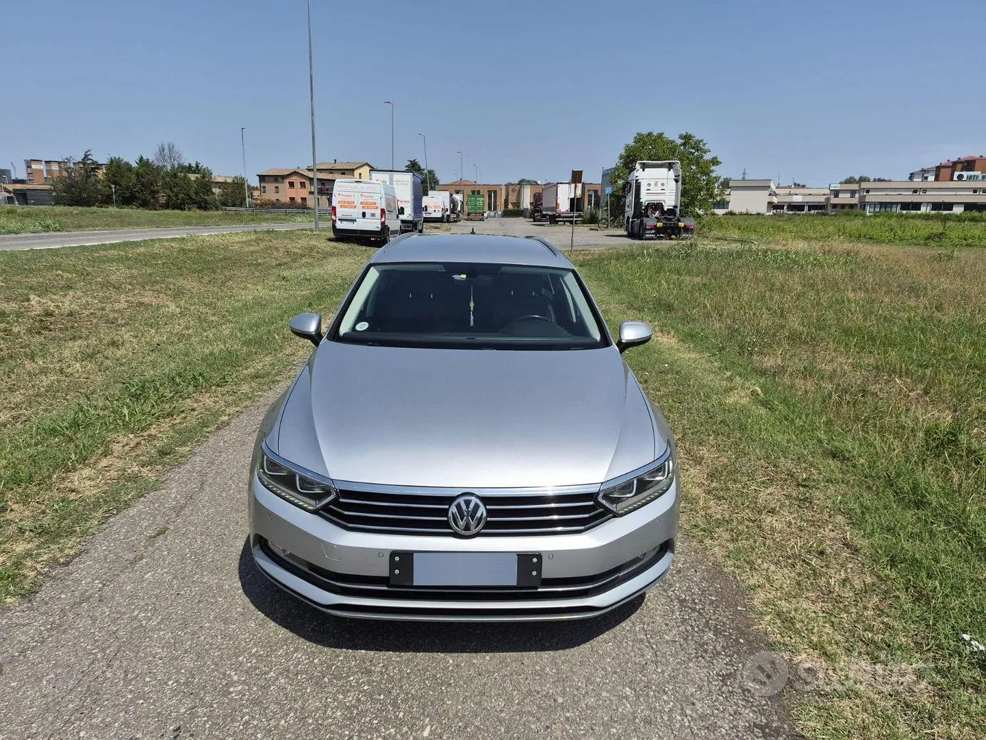 Volkswagen Passat 2018 photo 2