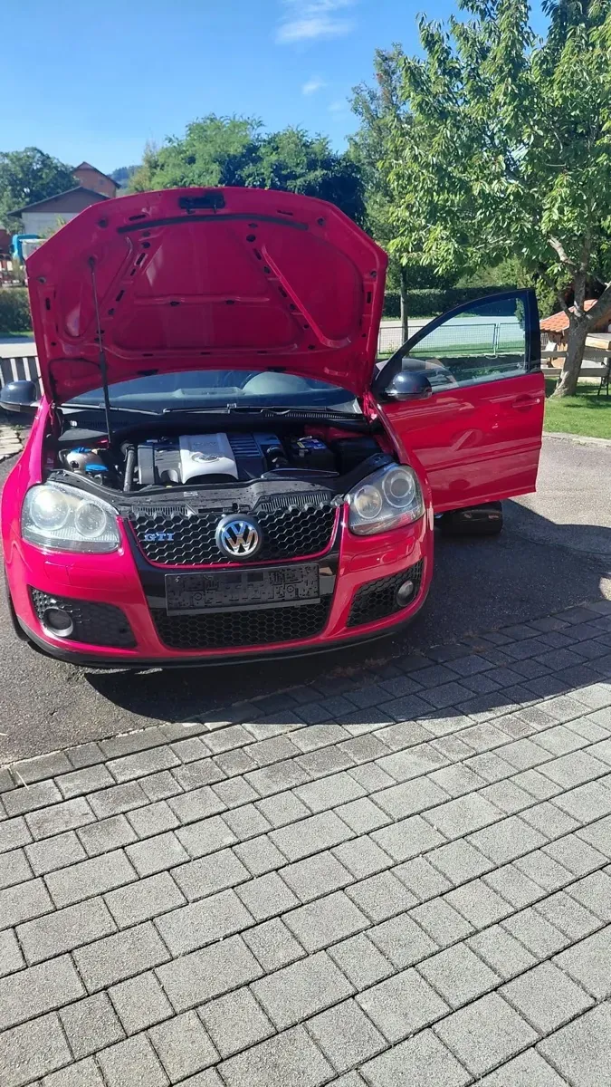 Volkswagen Golf 2006 photo 2