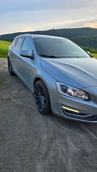 Volvo V60 2016 photo 2
