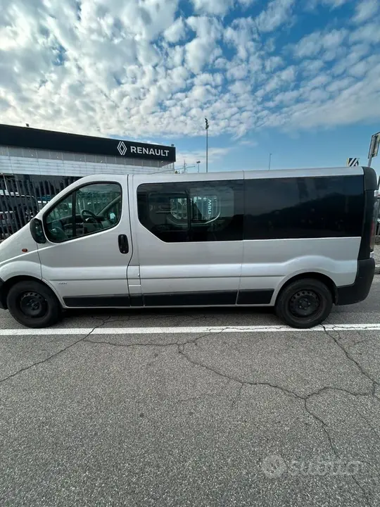 Opel Vivaro 2006 photo 3