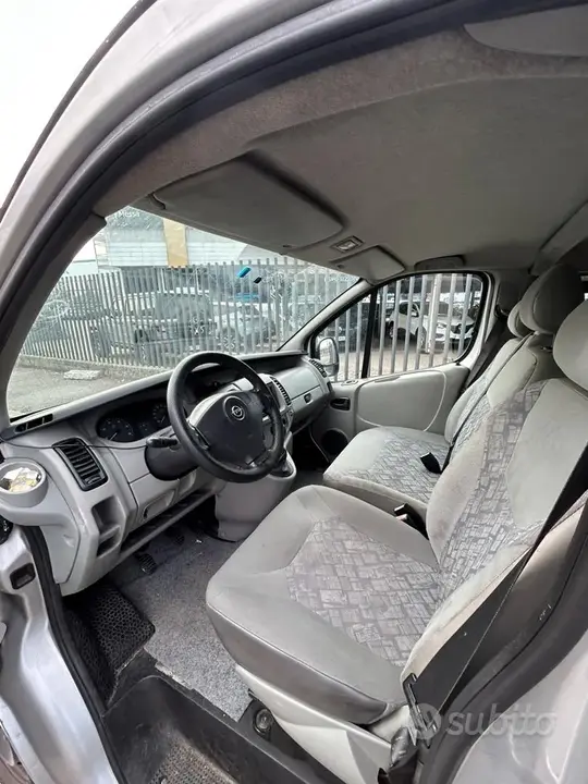 Opel Vivaro 2006 photo 4