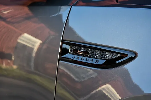 Jaguar E-Pace 2019 photo 5