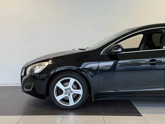 Volvo V60 2012 photo 3