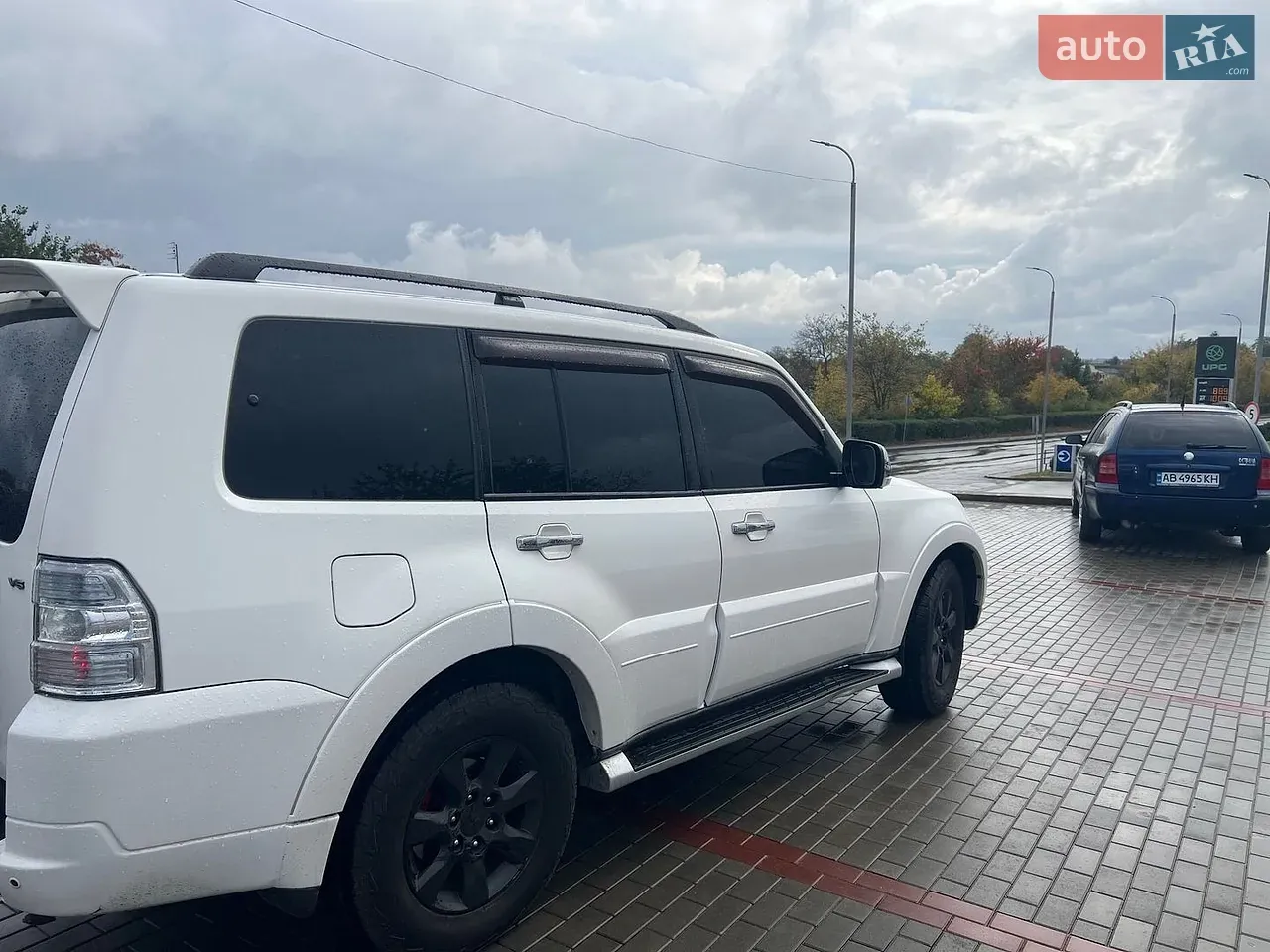 Mitsubishi Pajero 2010 photo 4