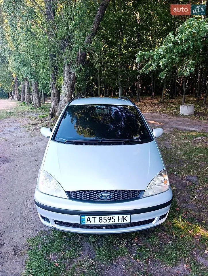 Ford Galaxy 2003 photo 2