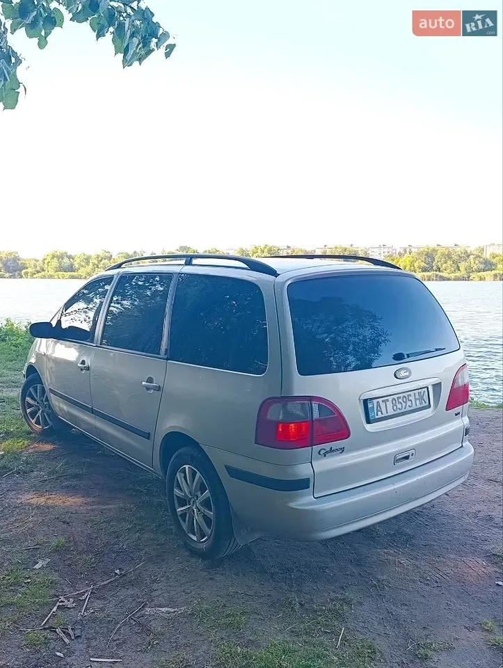 Ford Galaxy 2003 photo 4